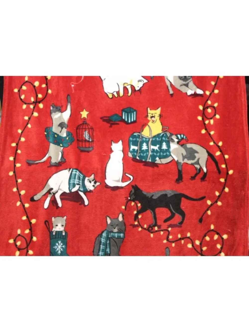 Vera Bradley Christmas cat Plush Soft Fleece Throw Blanket Holiday Lights Red